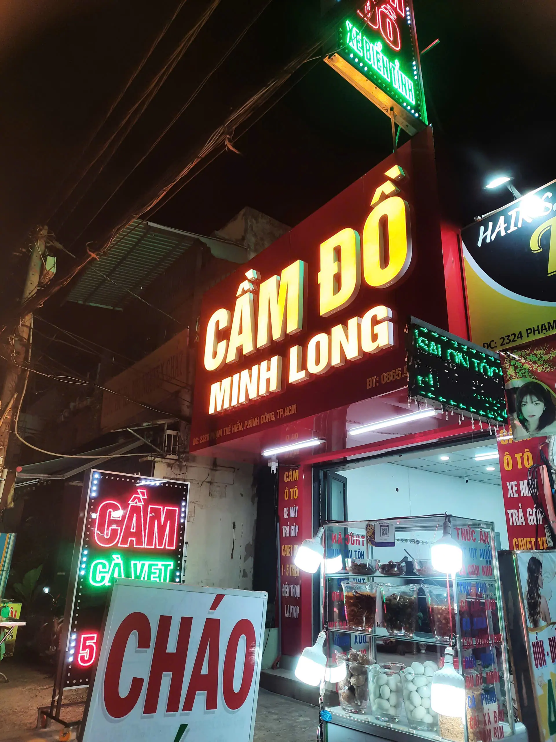 Bảng hiệu cầm đồ