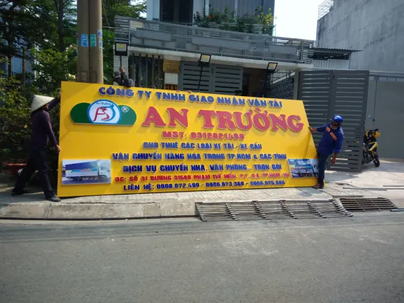 Thi Công Bảng Hiệu